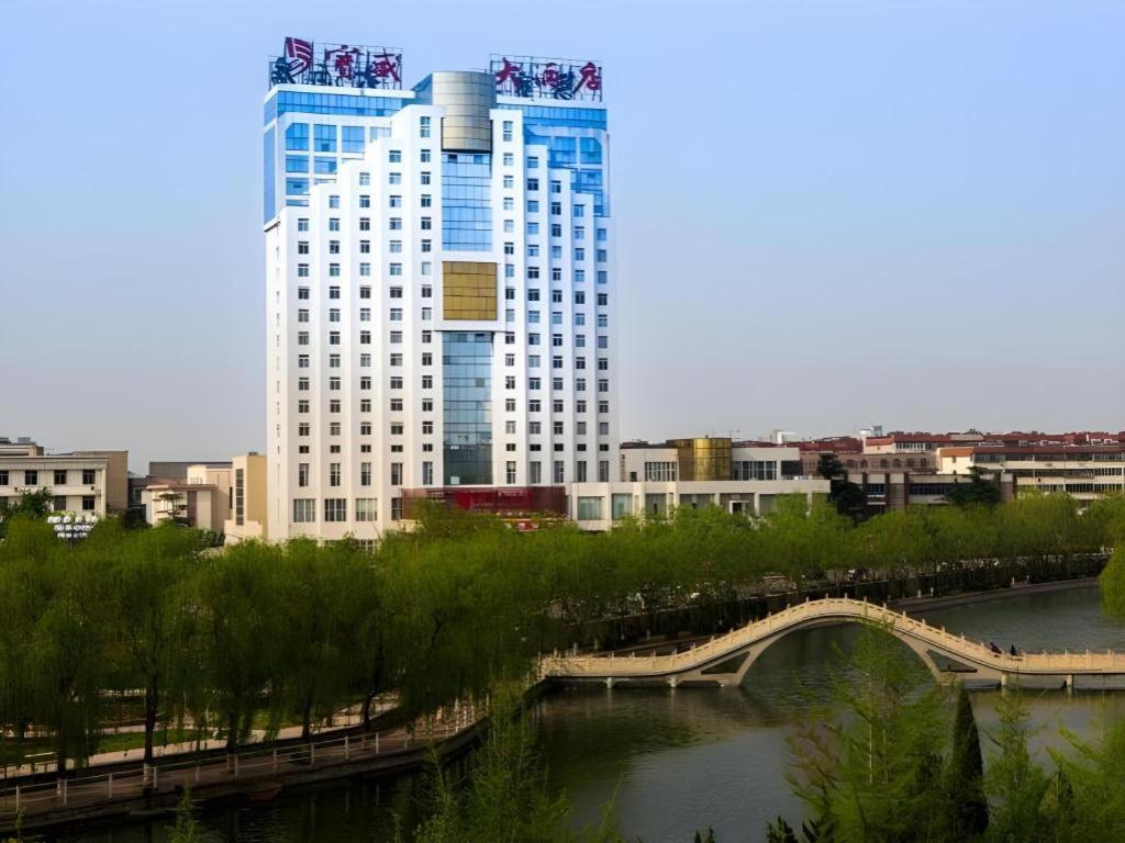 Feicheng Blossom Hotel מראה חיצוני תמונה