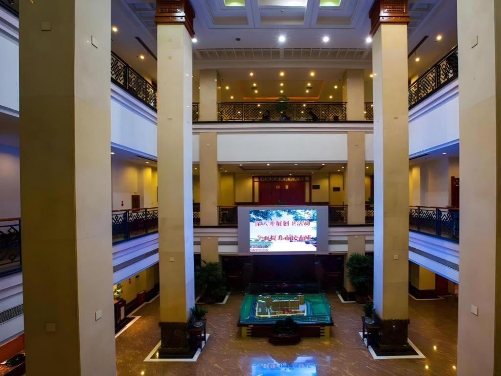 Feicheng Blossom Hotel מראה חיצוני תמונה