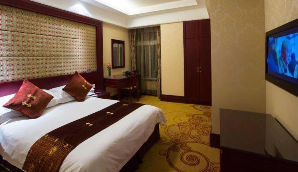 Feicheng Blossom Hotel מראה חיצוני תמונה