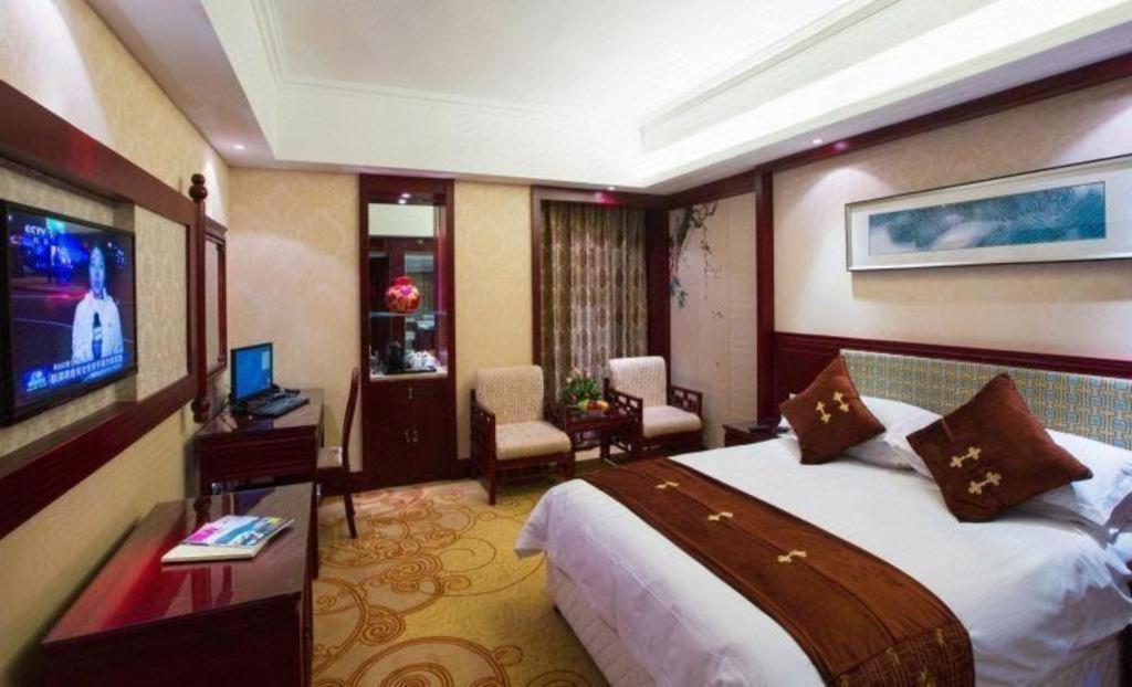 Feicheng Blossom Hotel מראה חיצוני תמונה