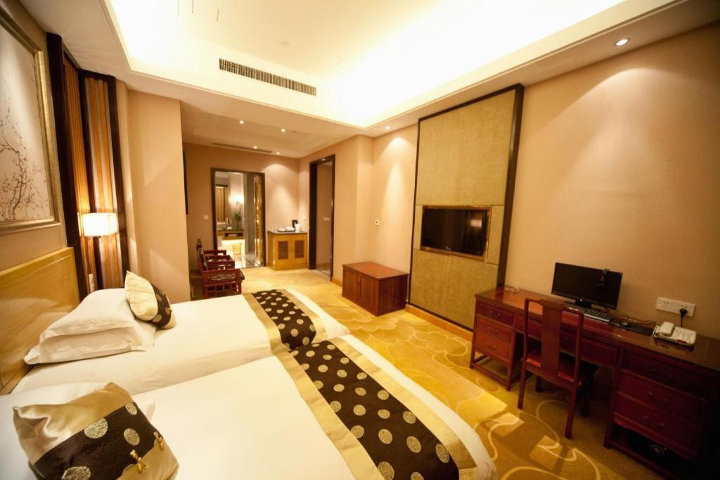 Feicheng Blossom Hotel מראה חיצוני תמונה