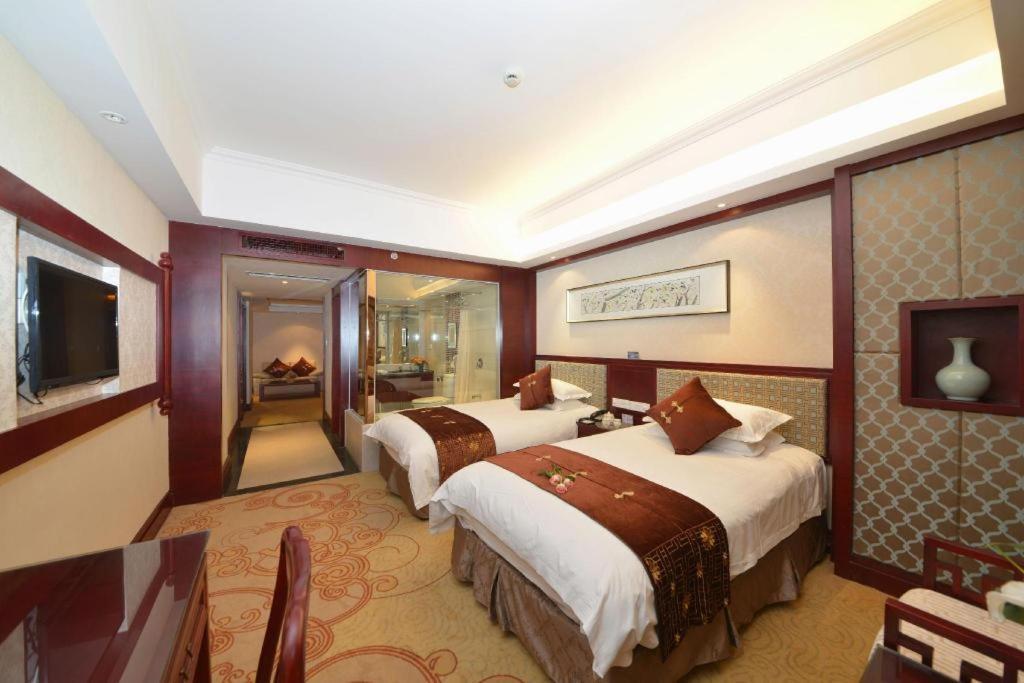 Feicheng Blossom Hotel מראה חיצוני תמונה
