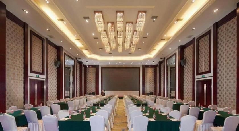 Feicheng Blossom Hotel מראה חיצוני תמונה
