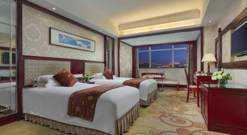 Feicheng Blossom Hotel מראה חיצוני תמונה