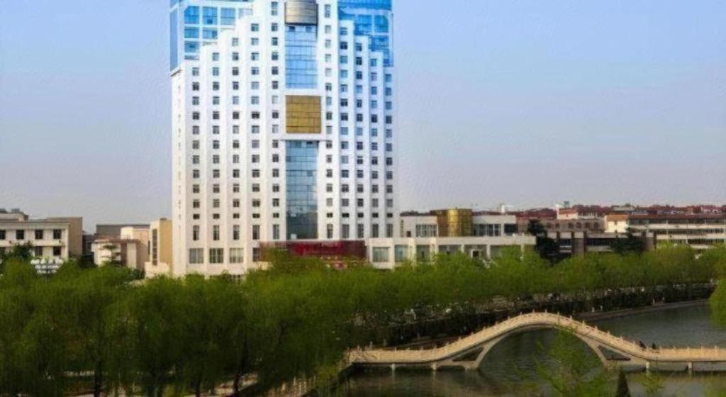 Feicheng Blossom Hotel מראה חיצוני תמונה