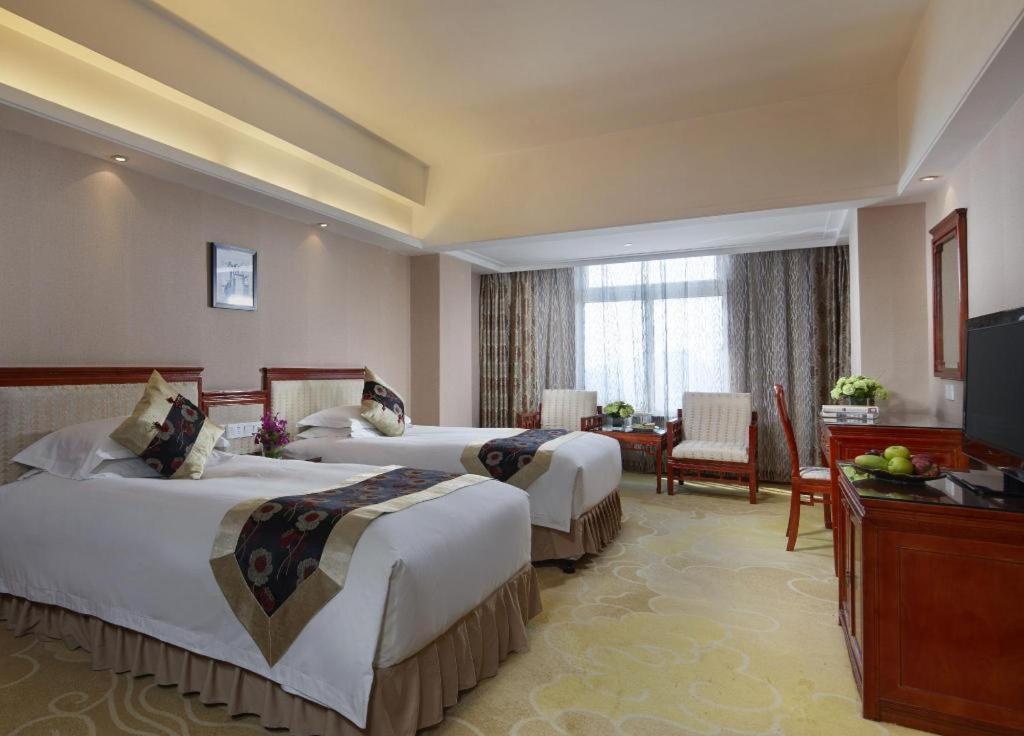 Feicheng Blossom Hotel מראה חיצוני תמונה